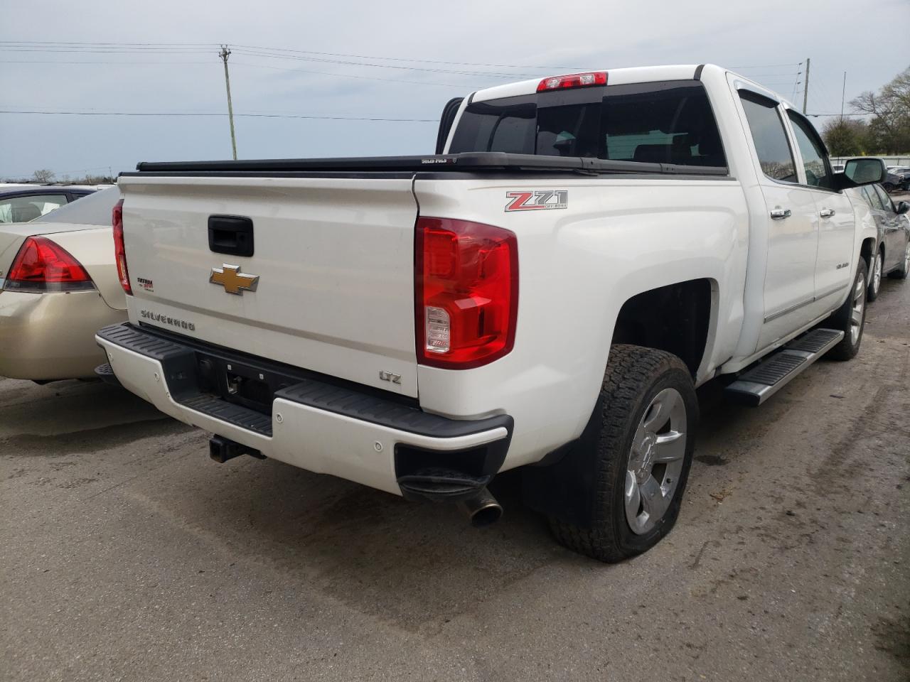 Photo 4 from auction – 2016 CHEVROLET SILVERADO with VIN 3GCUKSECXGG228197