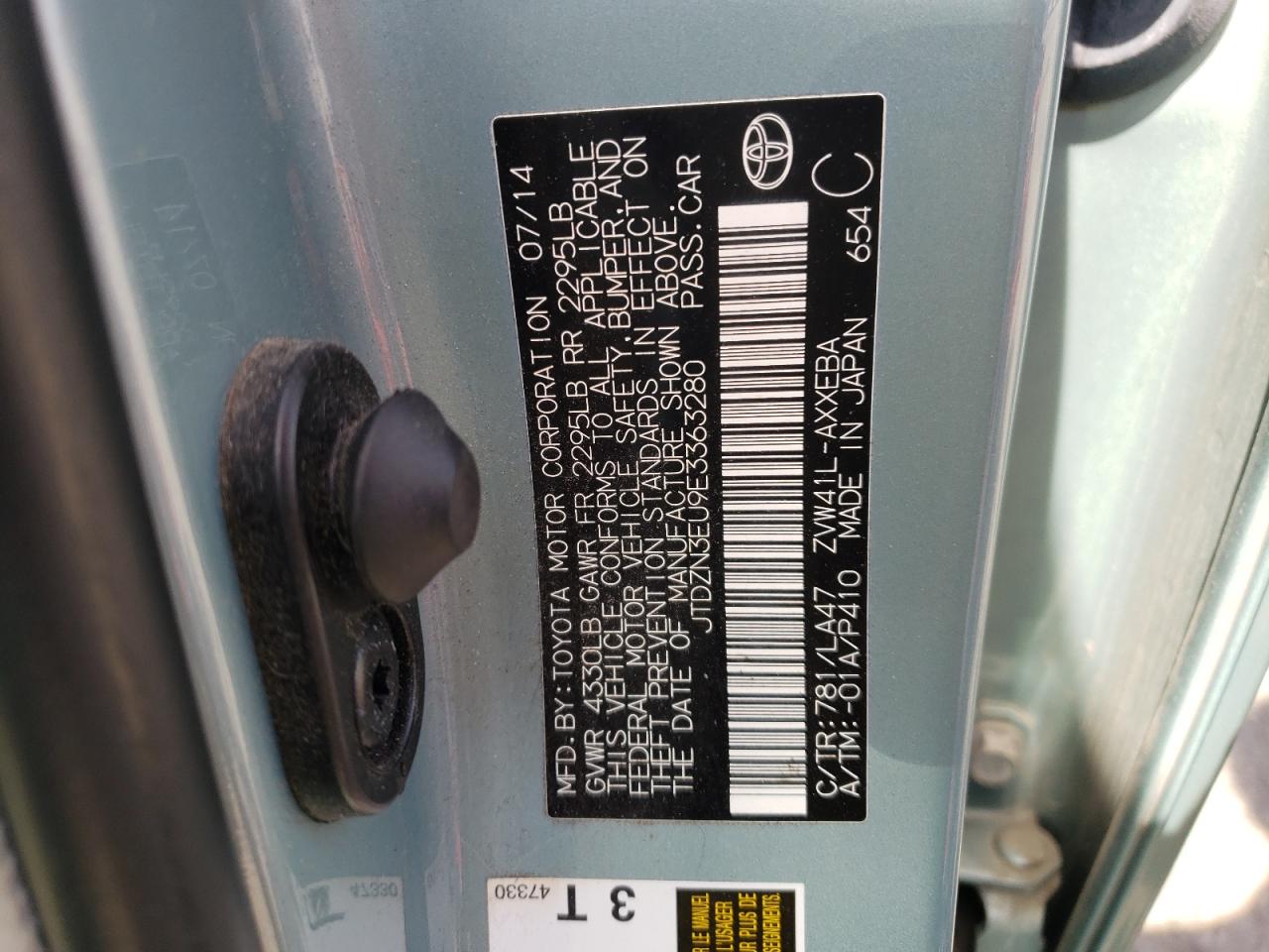Photo 10 from auction – 2014 TOYOTA PRIUS V with VIN JTDZN3EU9E3363280