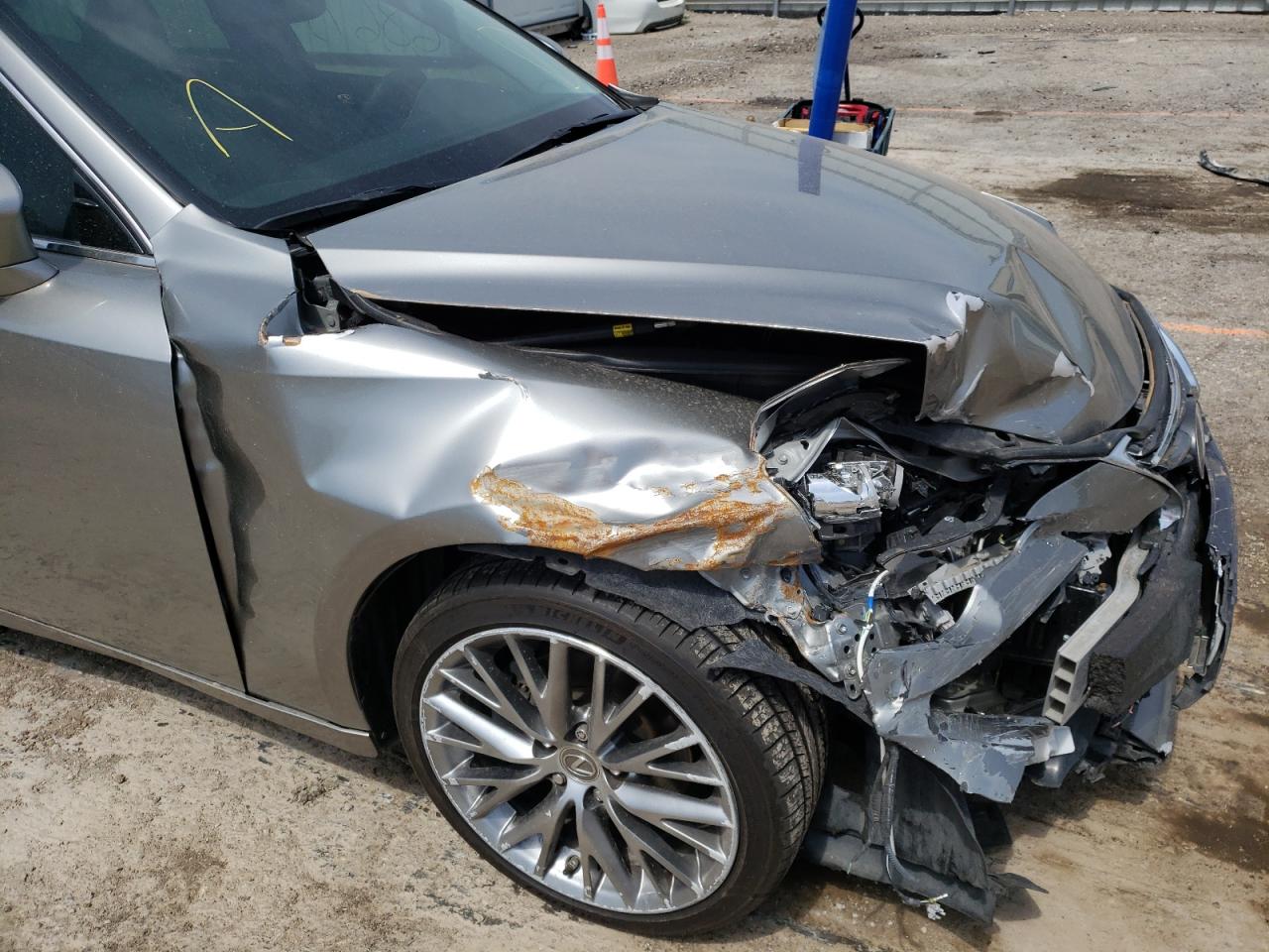 Photo 9 from auction – 2015 LEXUS IS 250 with VIN JTHBF1D29F5059857