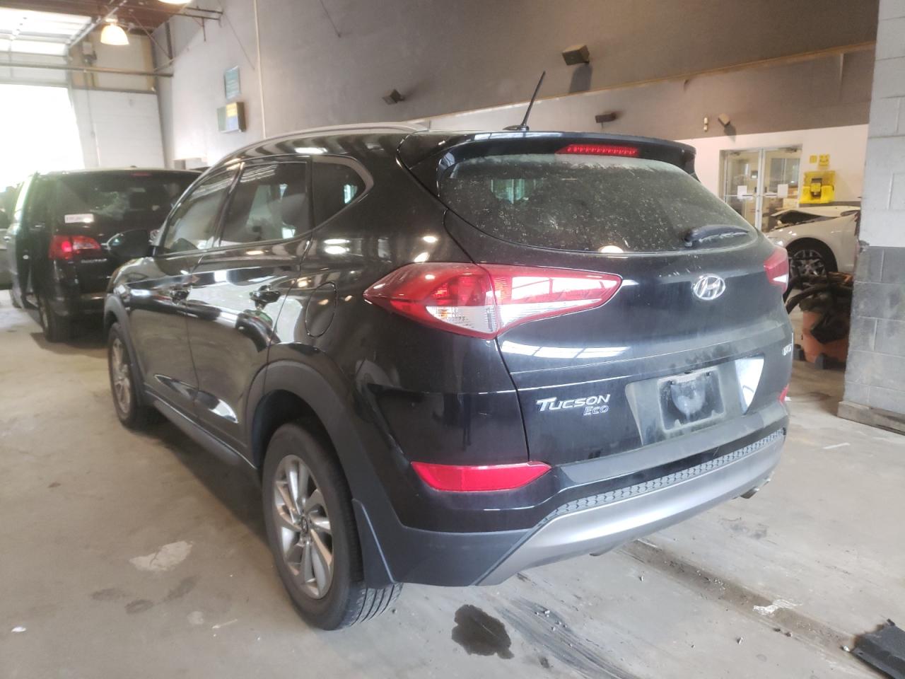 Photo 3 from auction – 2016 HYUNDAI TUCSON LIM with VIN KM8J33A20GU139878