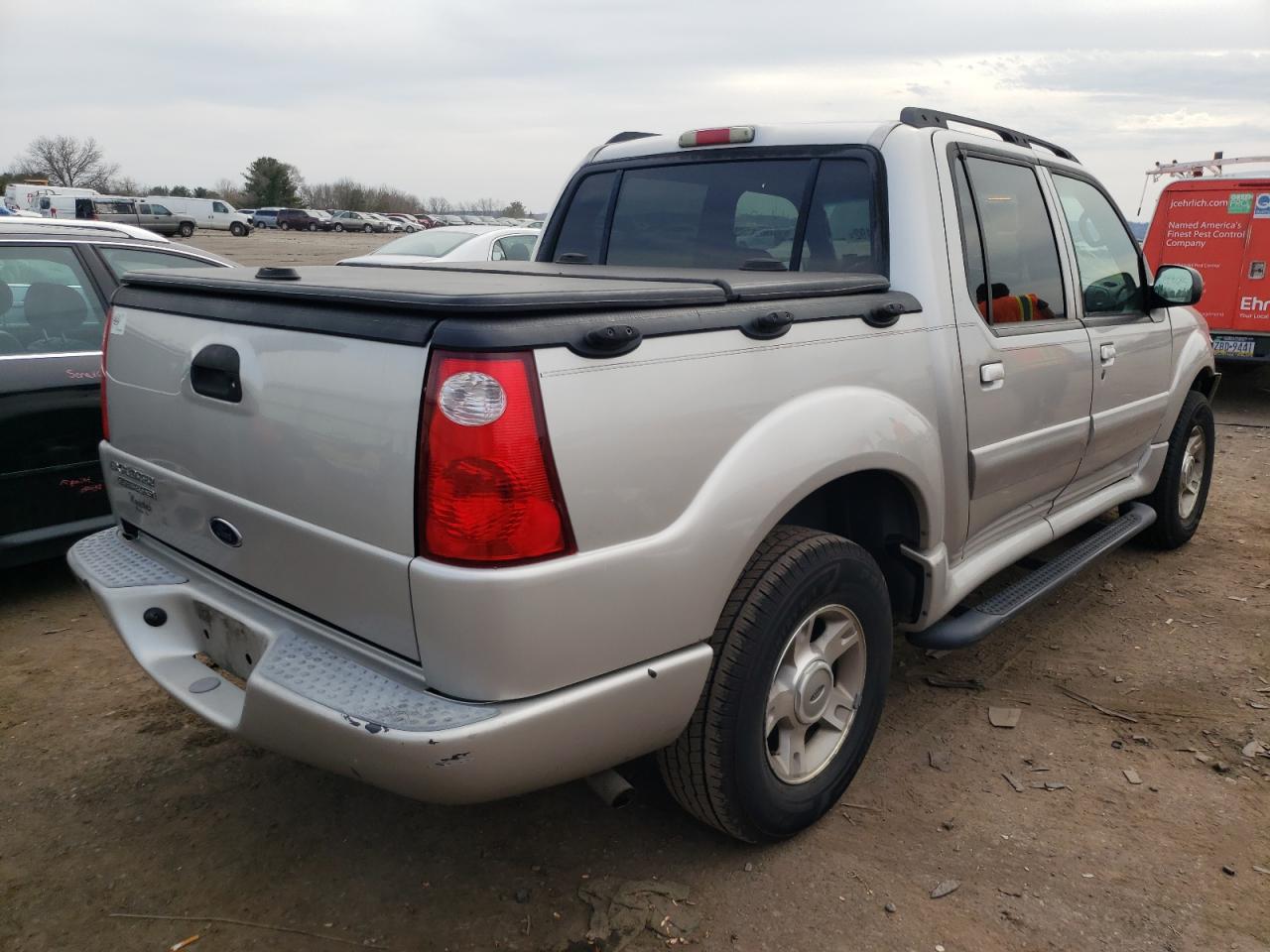 Photo 4 from auction – 2004 FORD EXPLORER S with VIN 1FMZU77K34UA29496