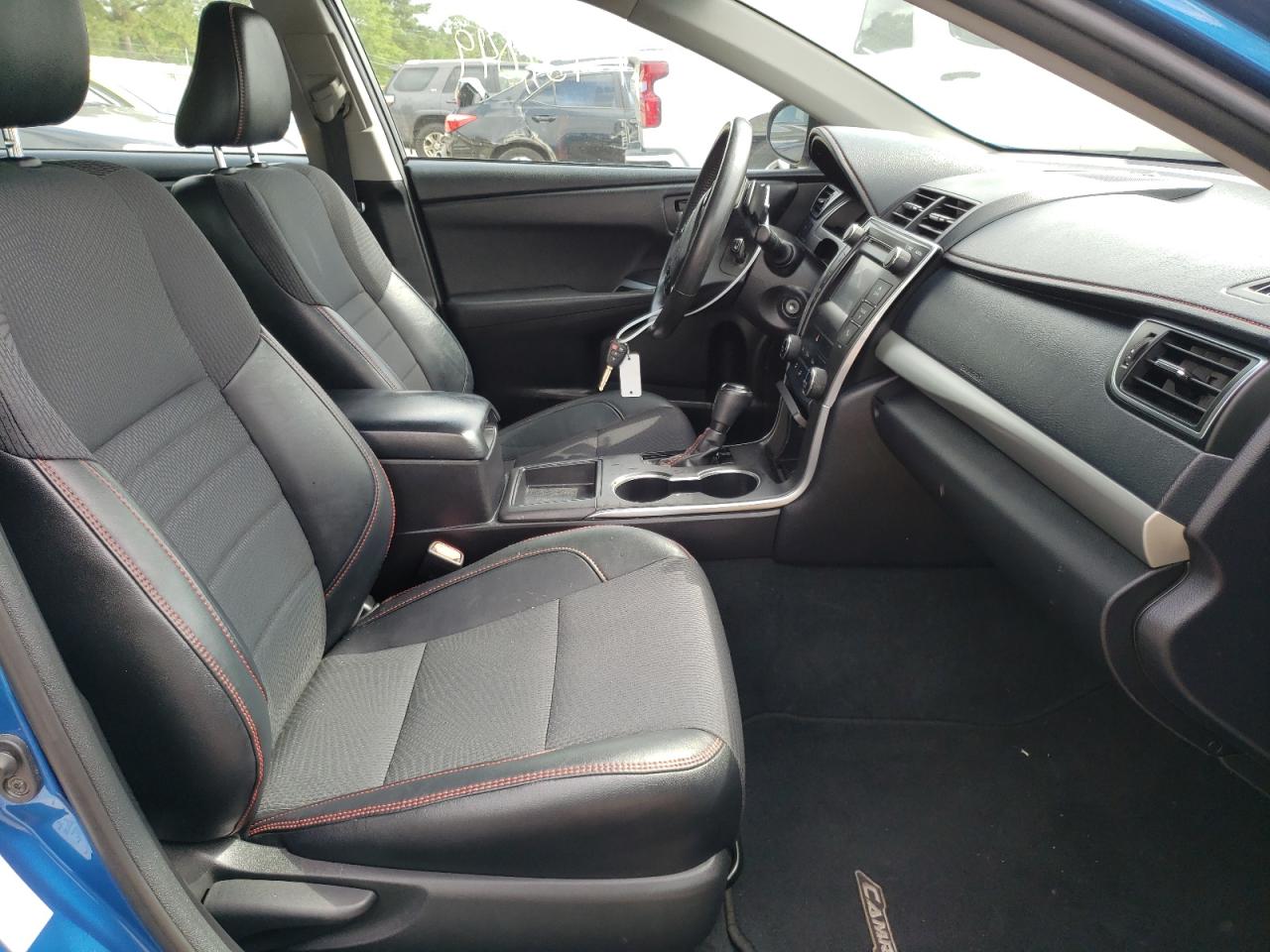 Photo 5 from auction – 2017 TOYOTA CAMRY LE with VIN 4T1BF1FKXHU645826