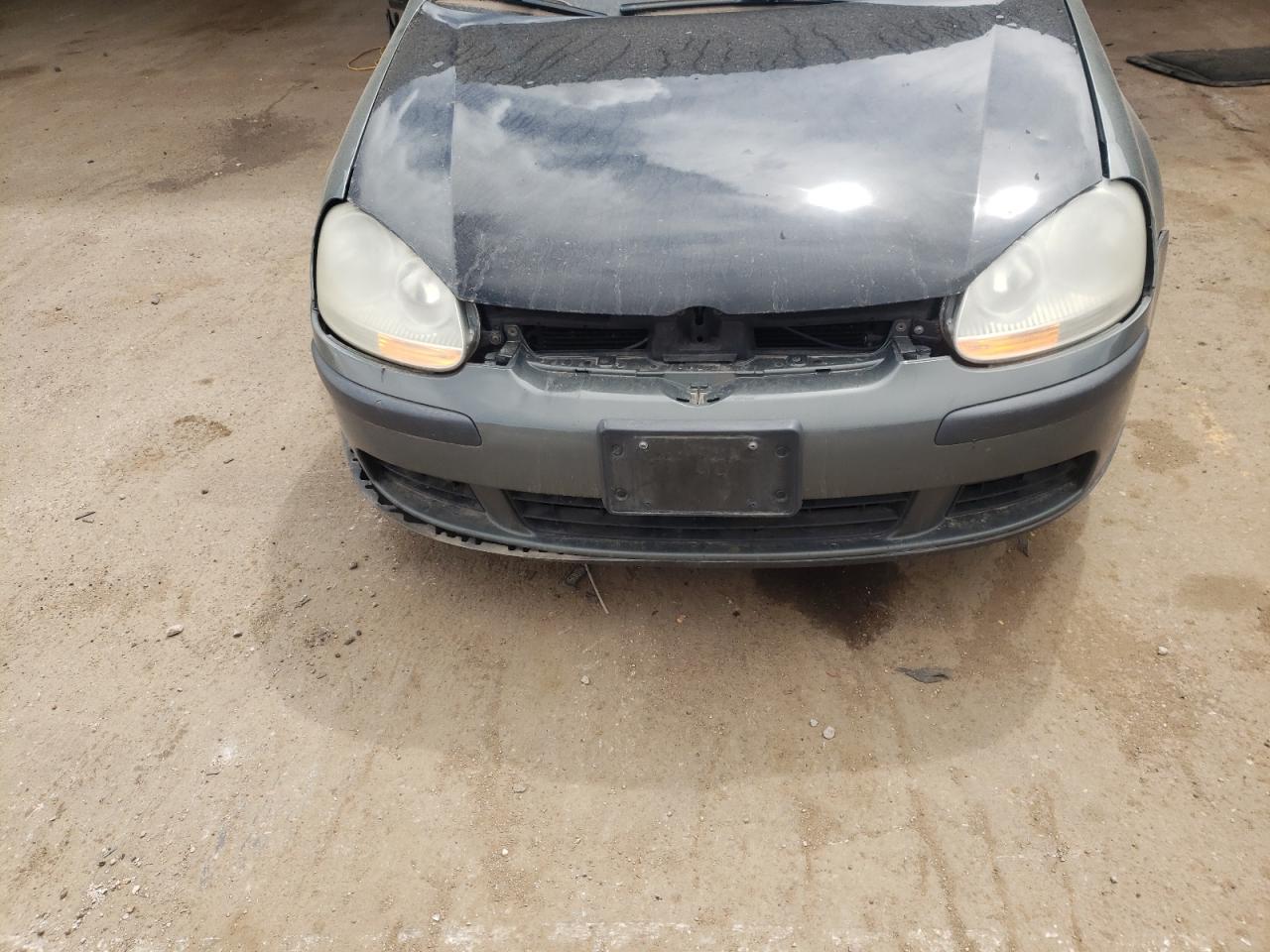 Photo 9 from auction – 2007 VOLKSWAGEN RABBIT with VIN WVWBR71K57W267049