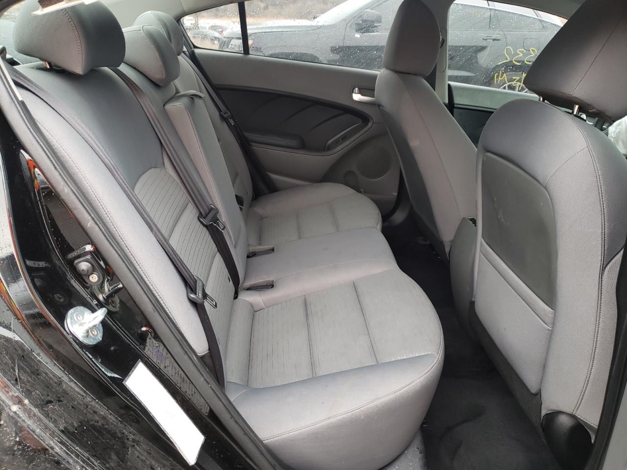 Photo 6 from auction – 2017 KIA FORTE LX with VIN 3KPFL4A79HE021453
