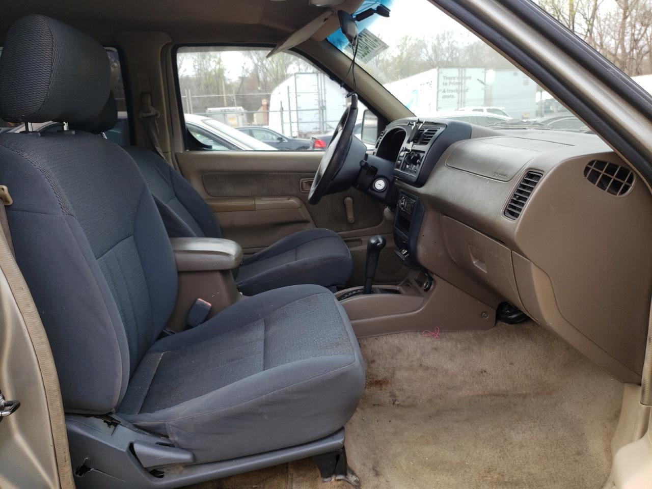 Photo 5 from auction – 2000 NISSAN FRONTIER C with VIN 1N6ED27T0YC317497