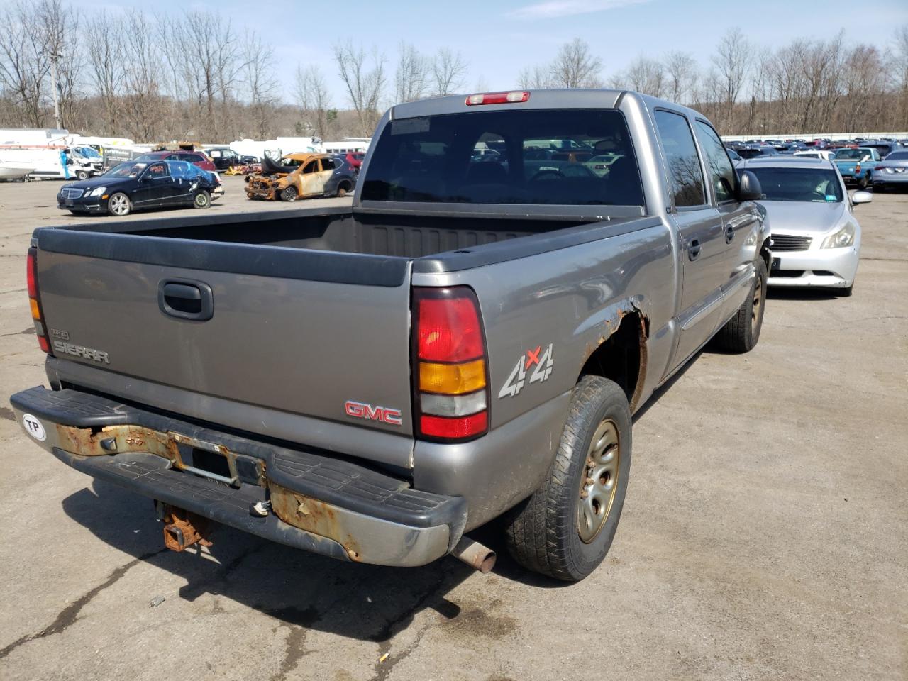 Photo 4 from auction – 2006 GMC NEW SIERRA with VIN 2GTEK13Z261355667
