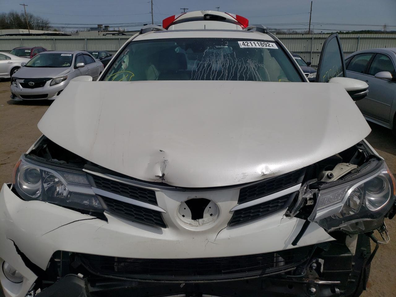 Photo 7 from auction – 2014 TOYOTA RAV4 LIMIT with VIN 2T3DFREV6EW199132