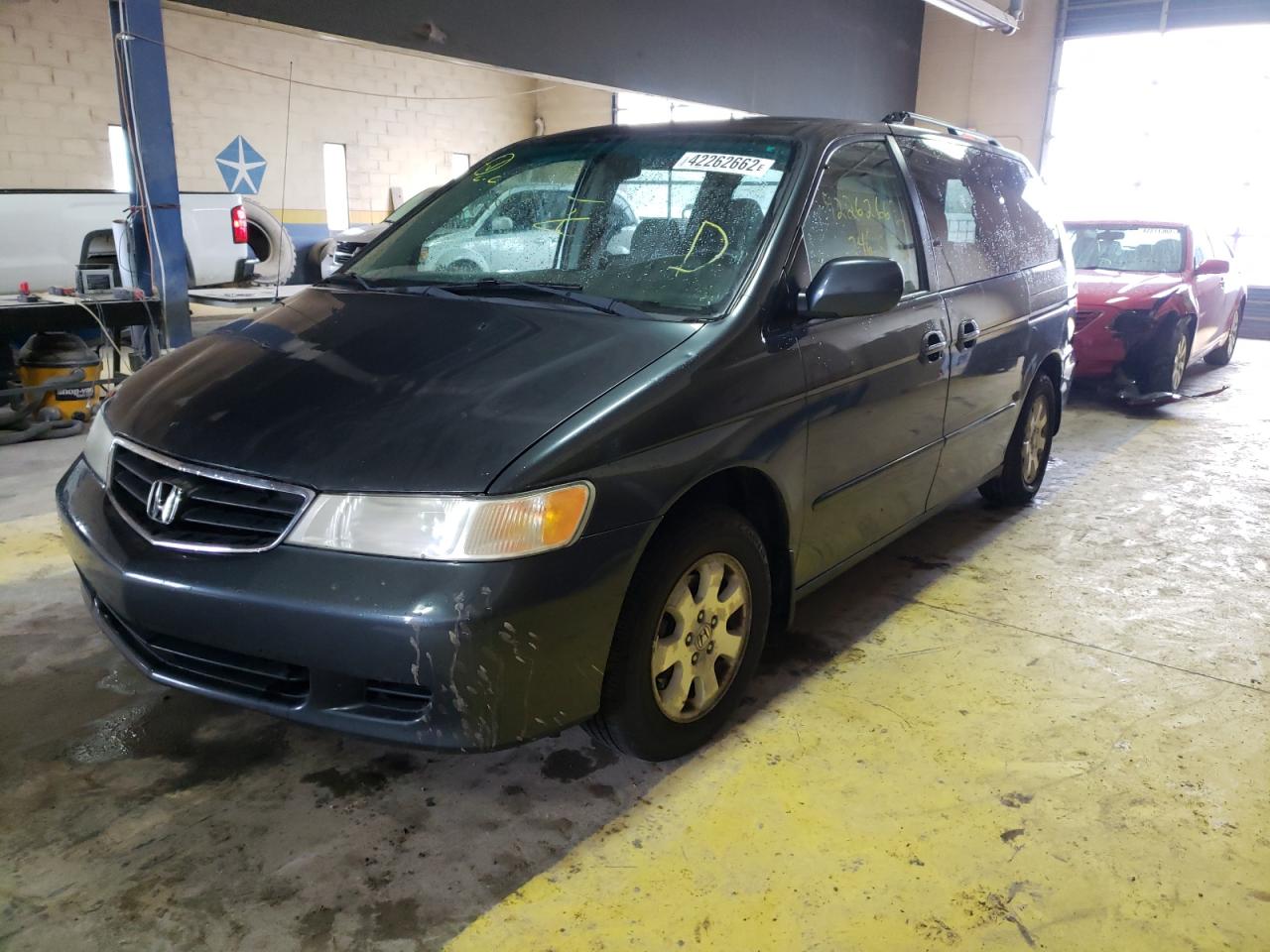 Photo 2 from auction – 2004 HONDA ODYSSEY EX with VIN 5FNRL18854B090610