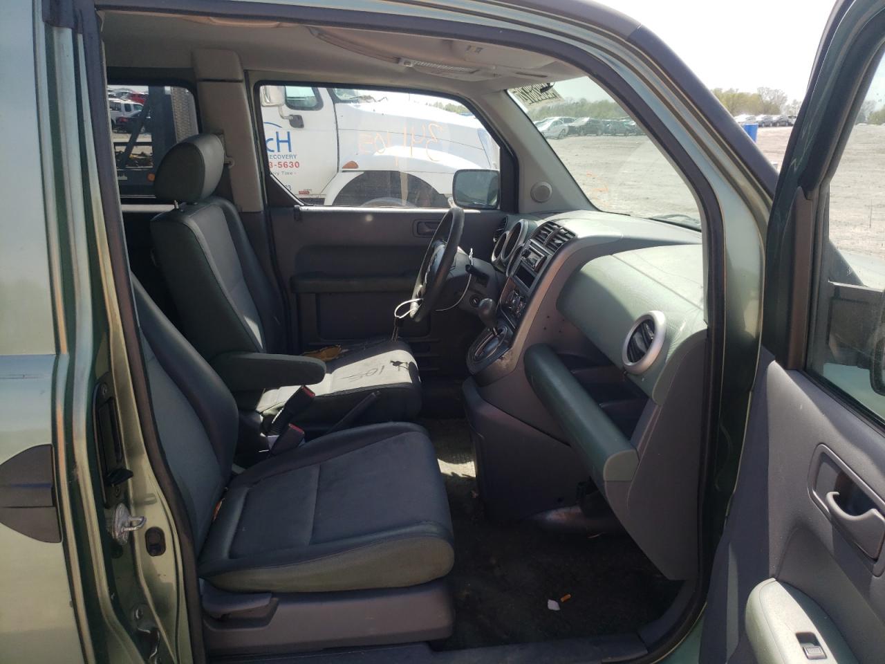 Photo 5 from auction – 2003 HONDA ELEMENT EX with VIN 5J6YH18563L002656