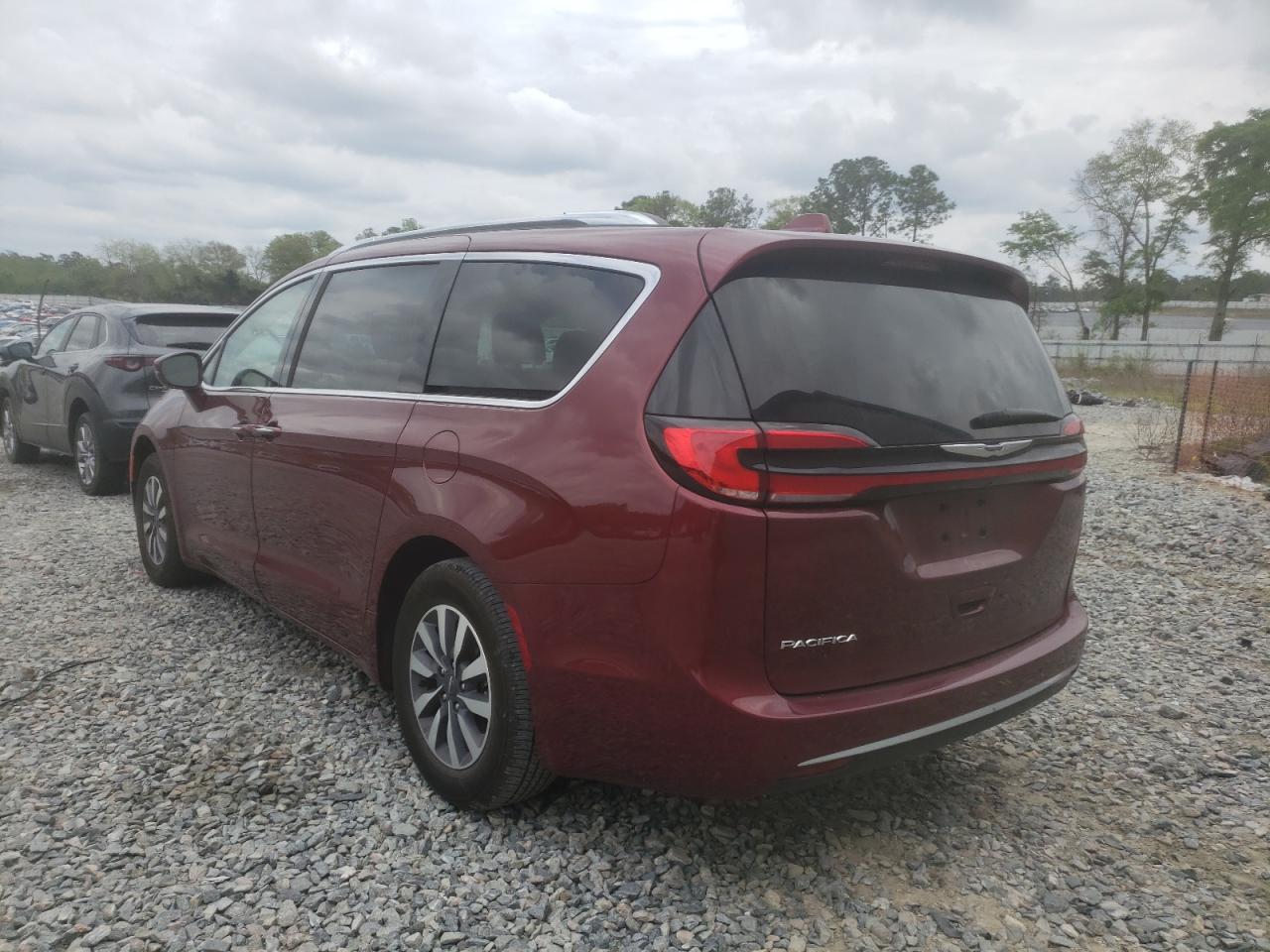 Photo 3 from auction – 2021 CHRYSLER PACIFICA T with VIN 2C4RC1BG1MR524185