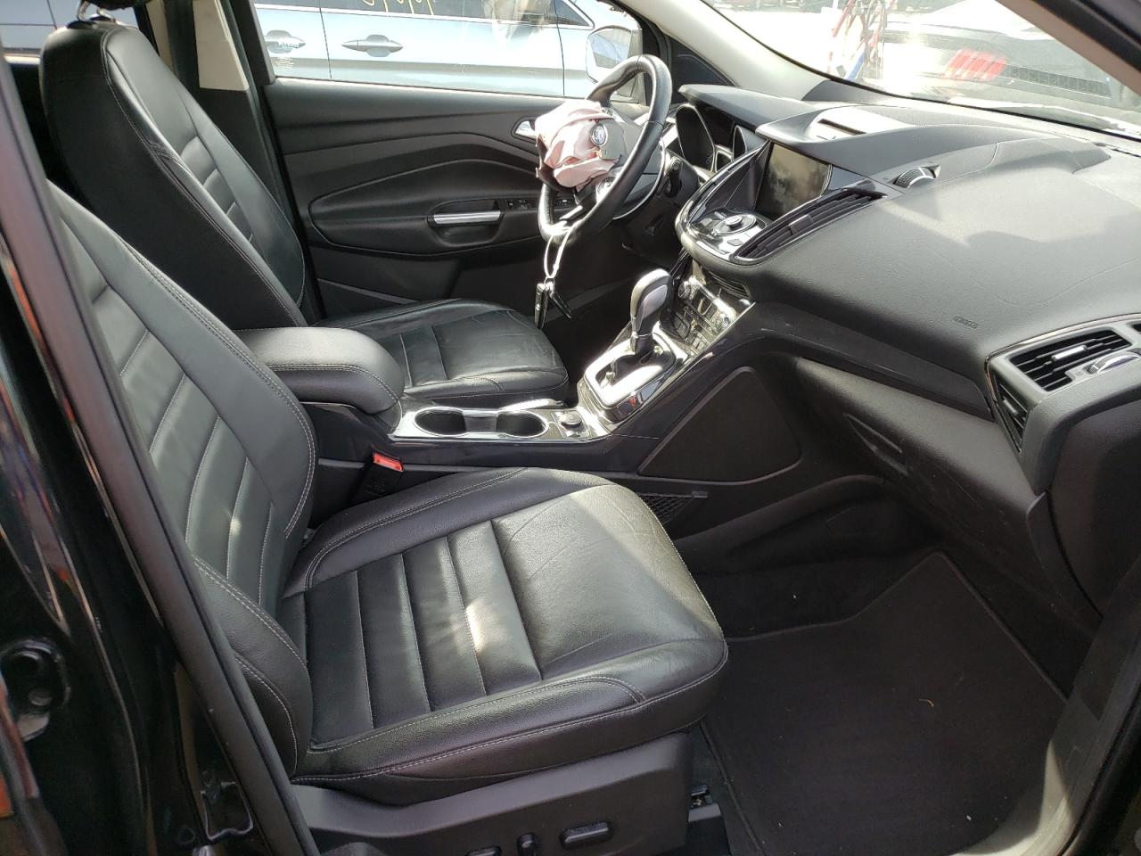 Photo 5 from auction – 2015 FORD ESCAPE TIT with VIN 1FMCU9J92FUC40604