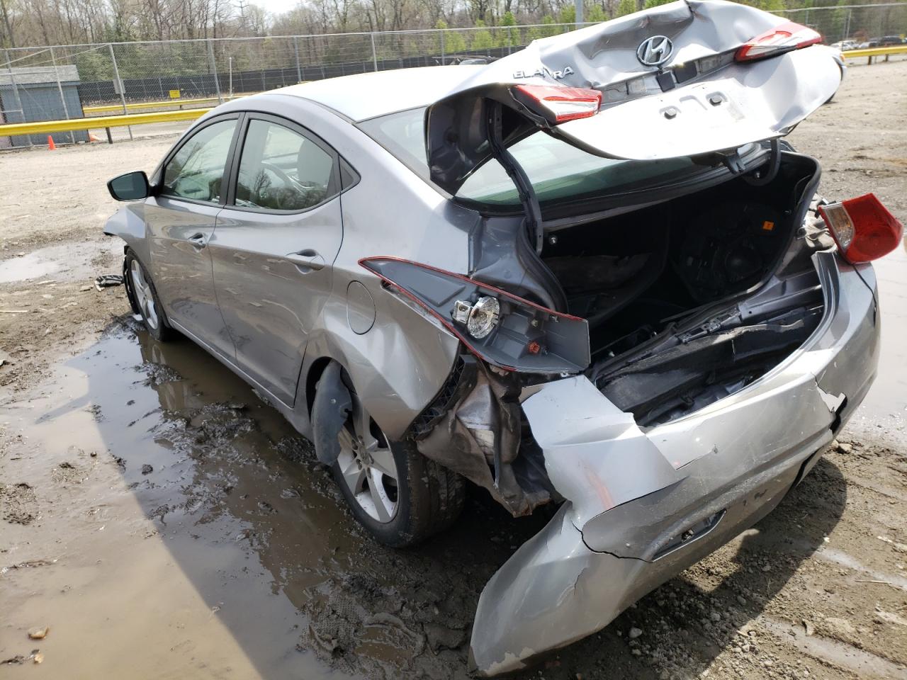 Photo 3 from auction – 2012 HYUNDAI ELANTRA GL with VIN KMHDH4AE5CU311380