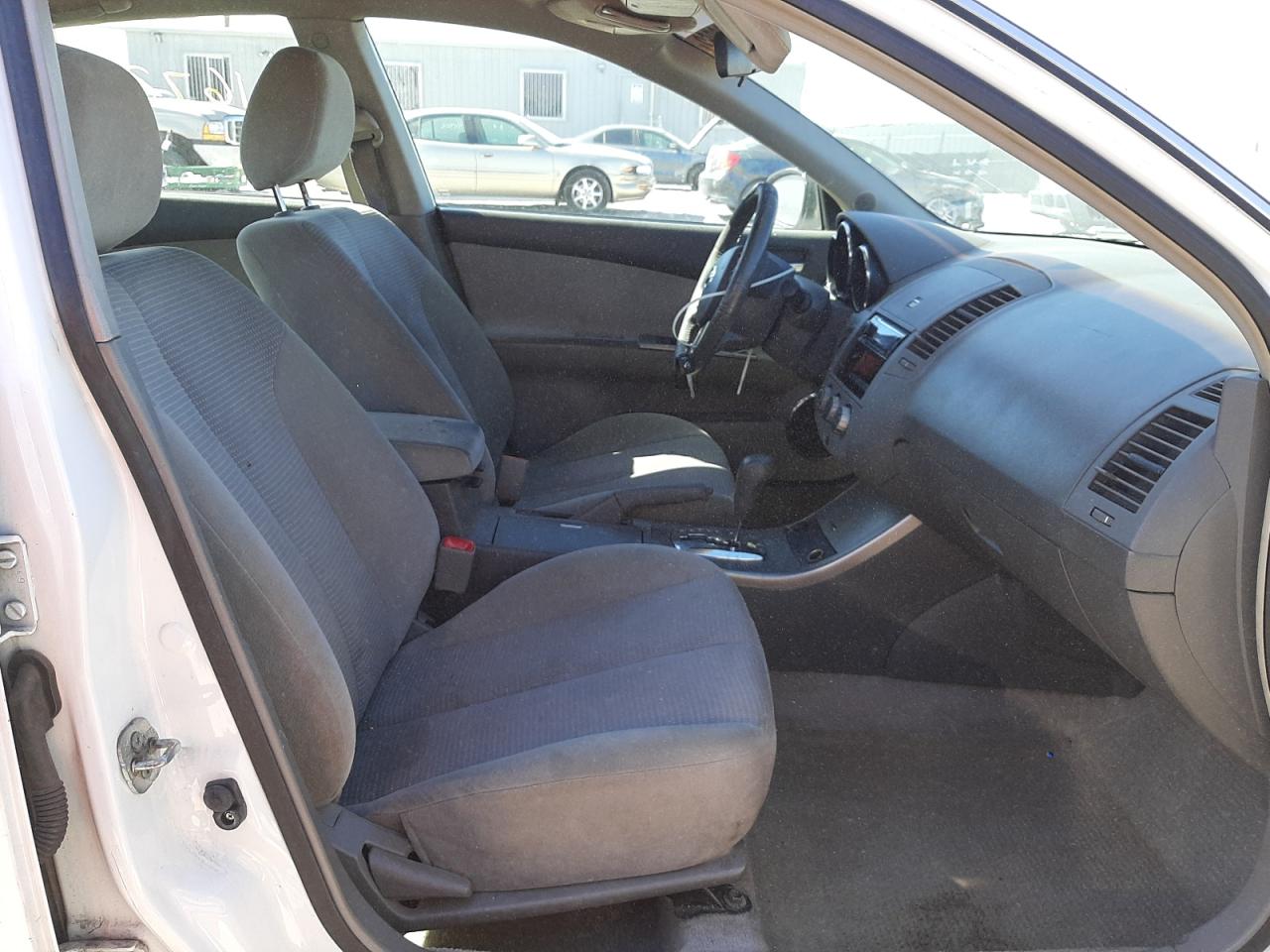 Photo 5 from auction – 2006 NISSAN ALTIMA S with VIN 1N4AL11D06N452065