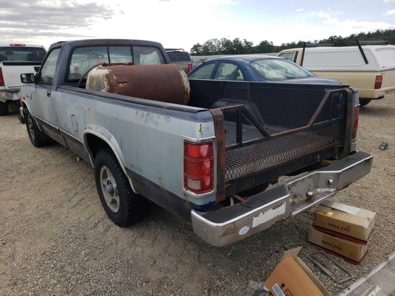 Photo 3 from auction – 1987 DODGE DAKOTA with VIN 1B7GN14M3HS312459