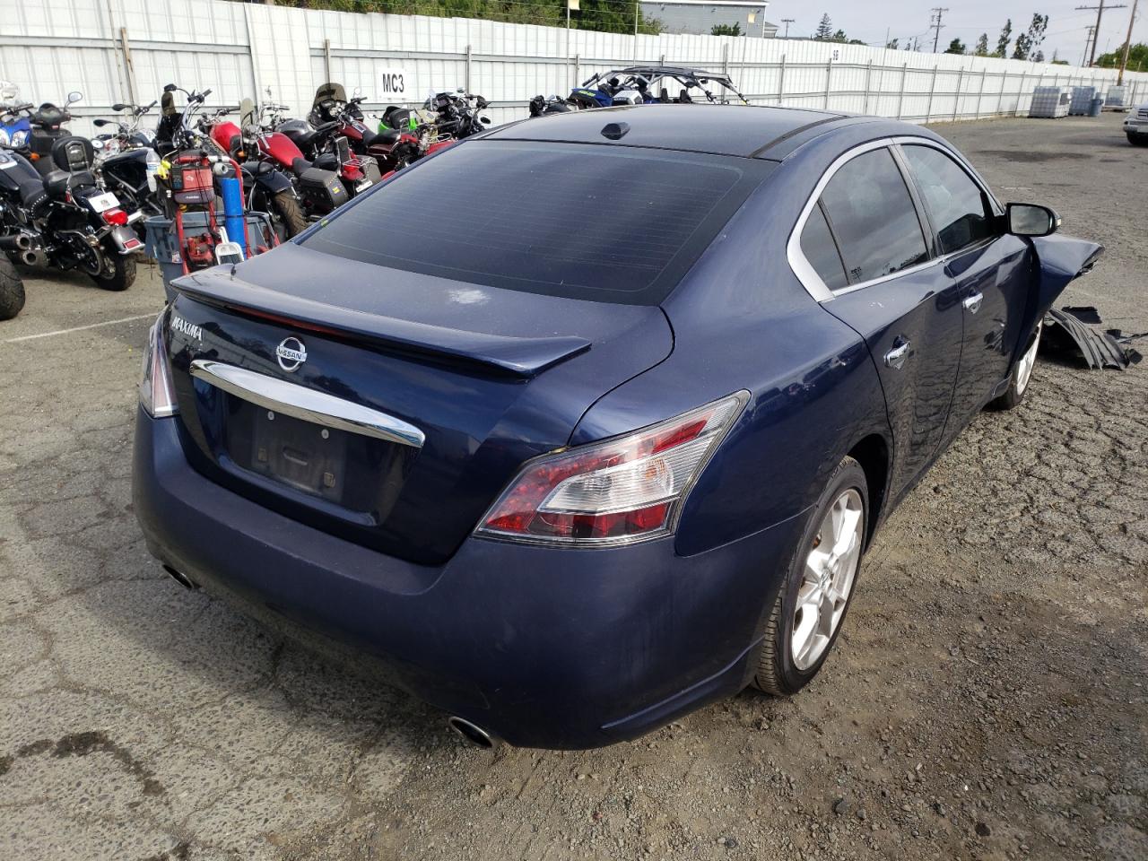 Photo 4 from auction – 2012 NISSAN MAXIMA S with VIN 1N4AA5AP3CC835769