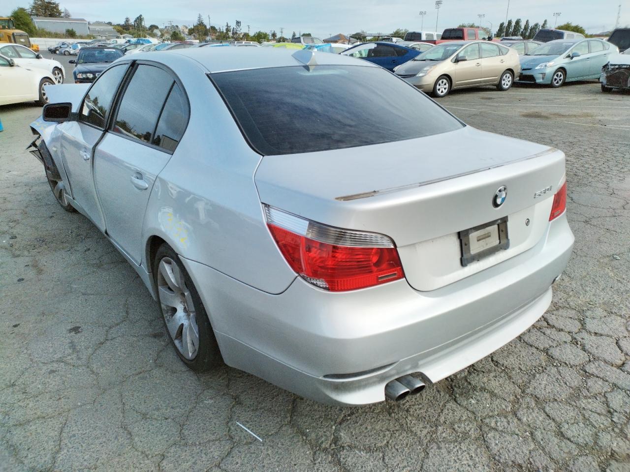 Photo 3 from auction – 2004 BMW 530 I with VIN WBANA73584B804461