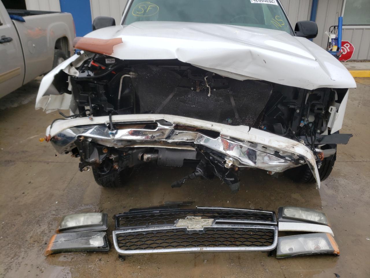 Photo 9 from auction – 2006 CHEVROLET SILVERADO with VIN 2GCEC13T461106313