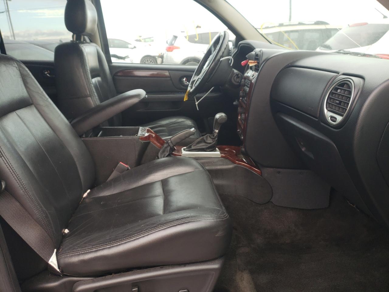 Photo 5 from auction – 2006 GMC ENVOY with VIN 1GKDT13S962196307