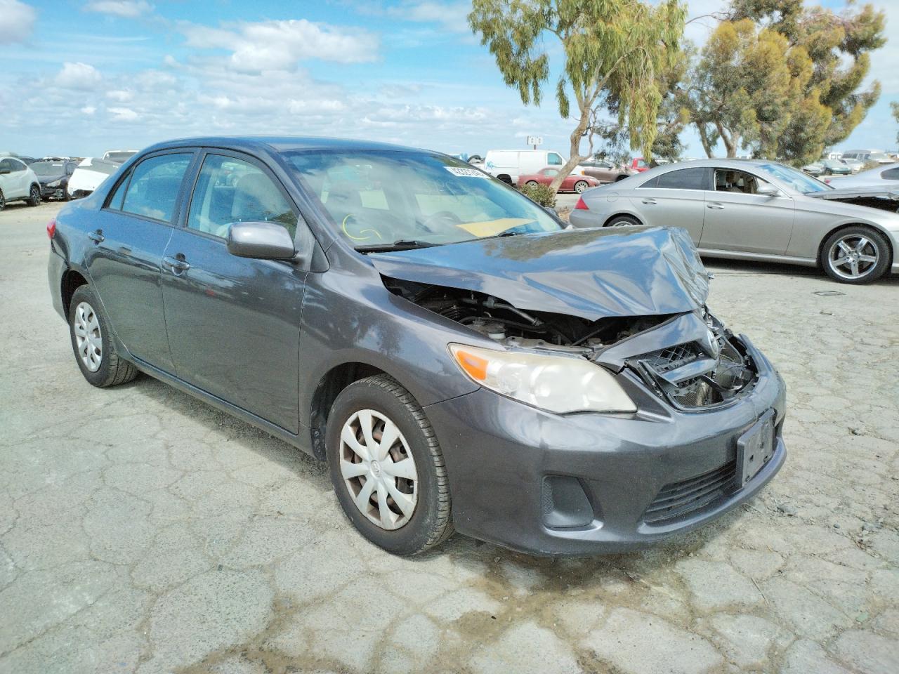 TOYOTA COROLLA BA 2011 z numerem VIN JTDBU4EE7B9142949 - Zdjęcie z aukcji