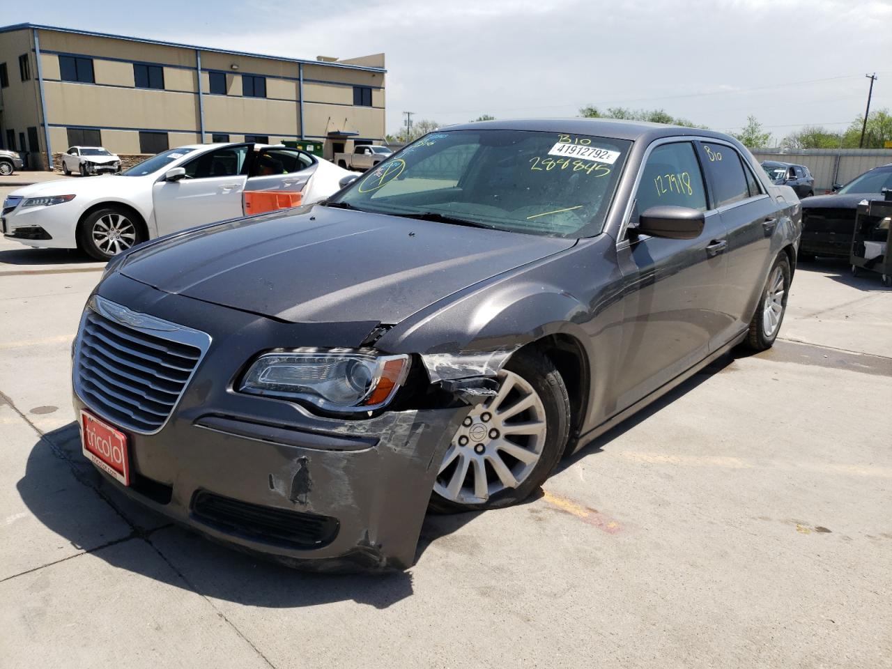 Photo 2 from auction – 2014 CHRYSLER 300 with VIN 2C3CCAAG4EH288845