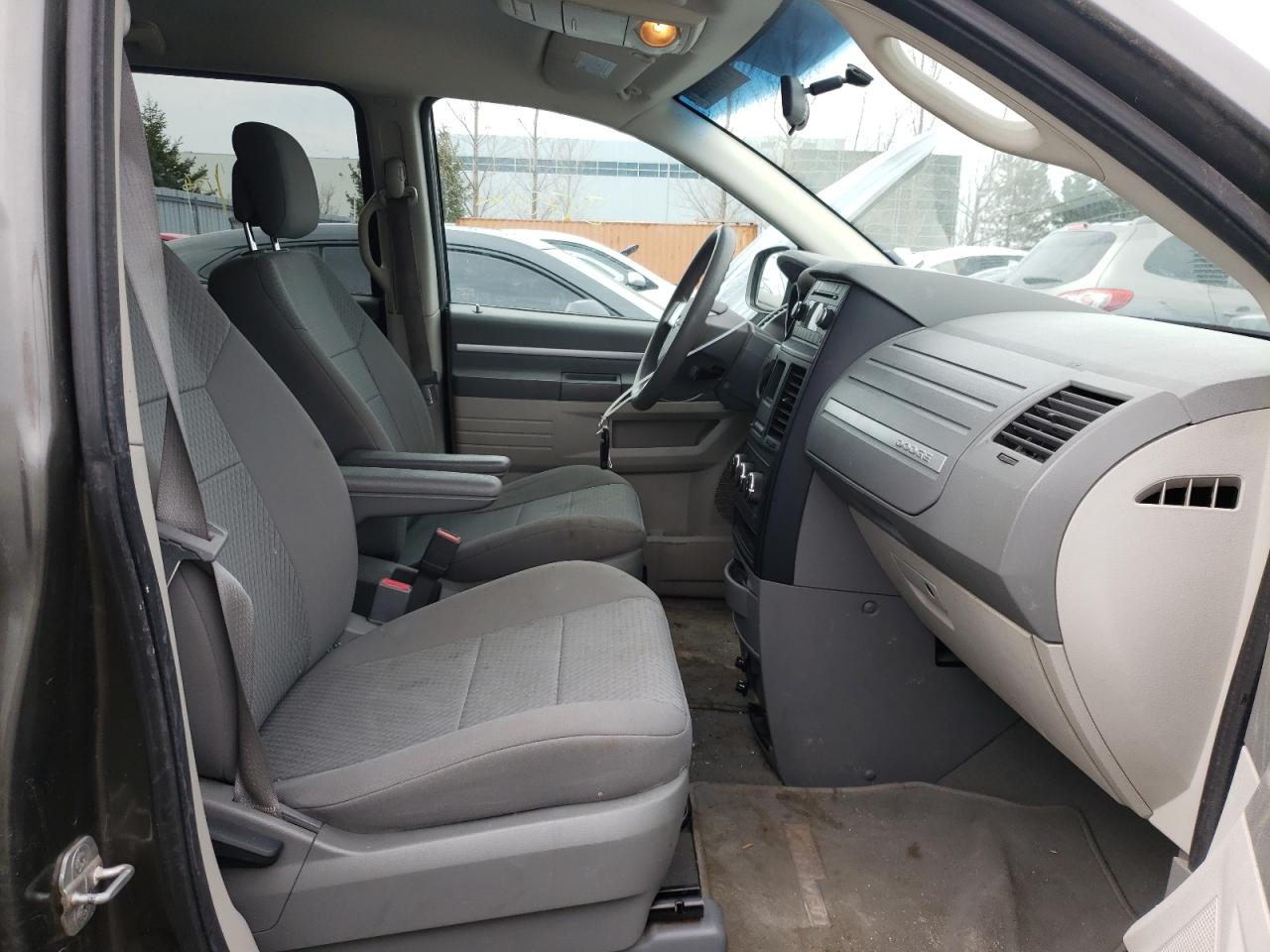 Photo 19 from auction – 2010 DODGE GRAND CARA with VIN 2D4RN4DE2AR454122