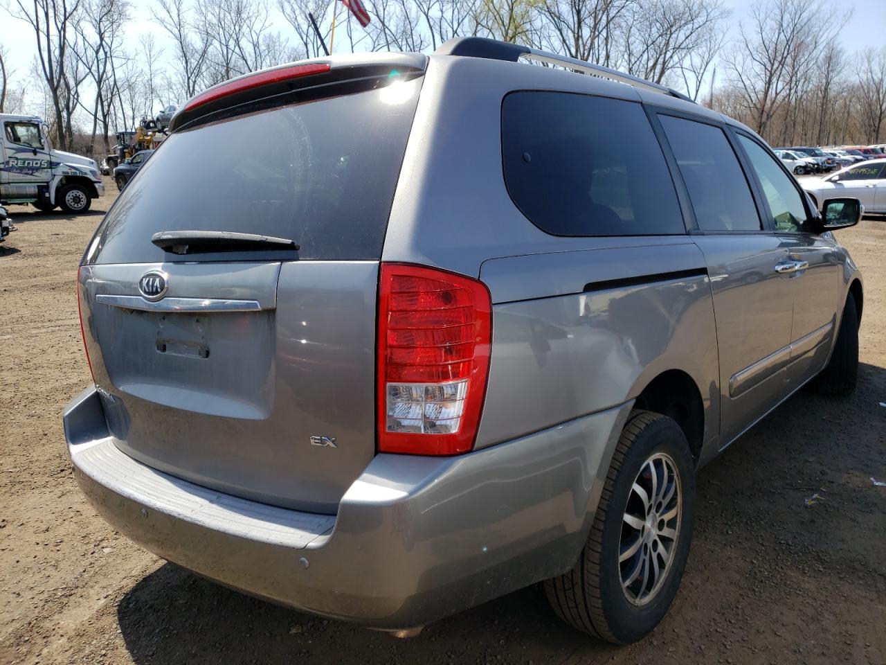 Photo 4 from auction – 2011 KIA SEDONA EX with VIN KNDMH4C74B6401125