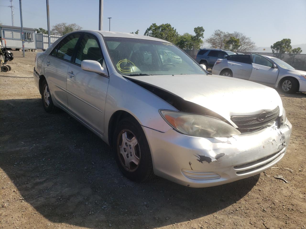 TOYOTA CAMRY LE 2003 with VIN 4T1BF32K83U048328 - Photo from auction