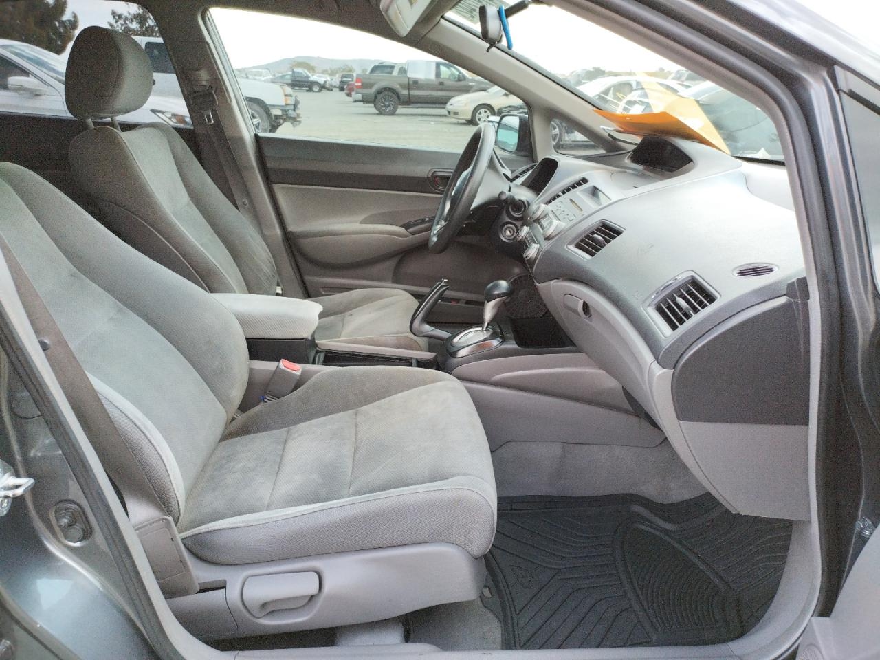 Photo 5 from auction – 2011 HONDA CIVIC VP with VIN 2HGFA1F31BH550211