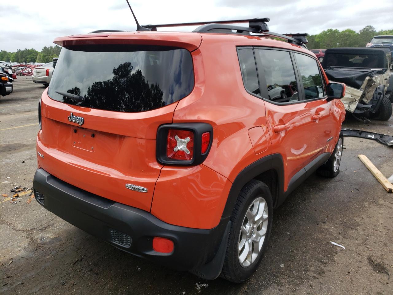 Photo 4 from auction – 2017 JEEP RENEGADE L with VIN ZACCJBBB6HPG50686