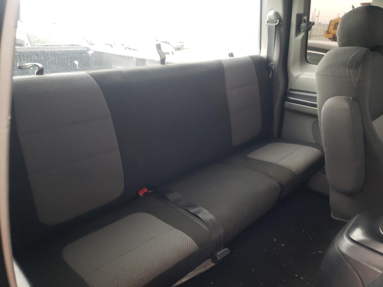 Photo 6 from auction – 2003 FORD F250 SUPER with VIN 1FTNX21L63EA56375