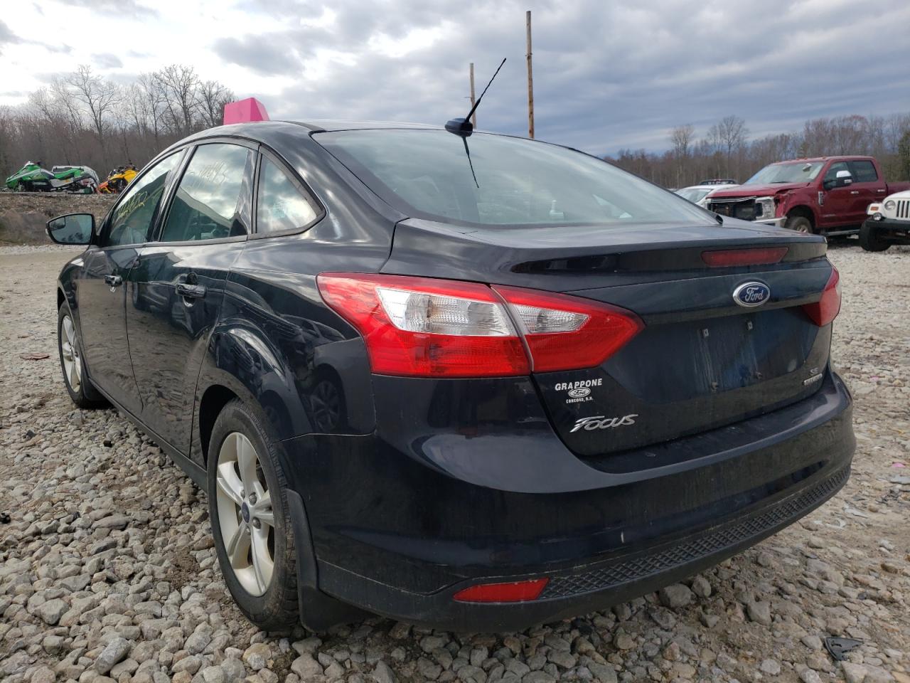 Foto 3 de la subasta – 2014 FORD FOCUS SE con VIN 1FADP3F29EL395198