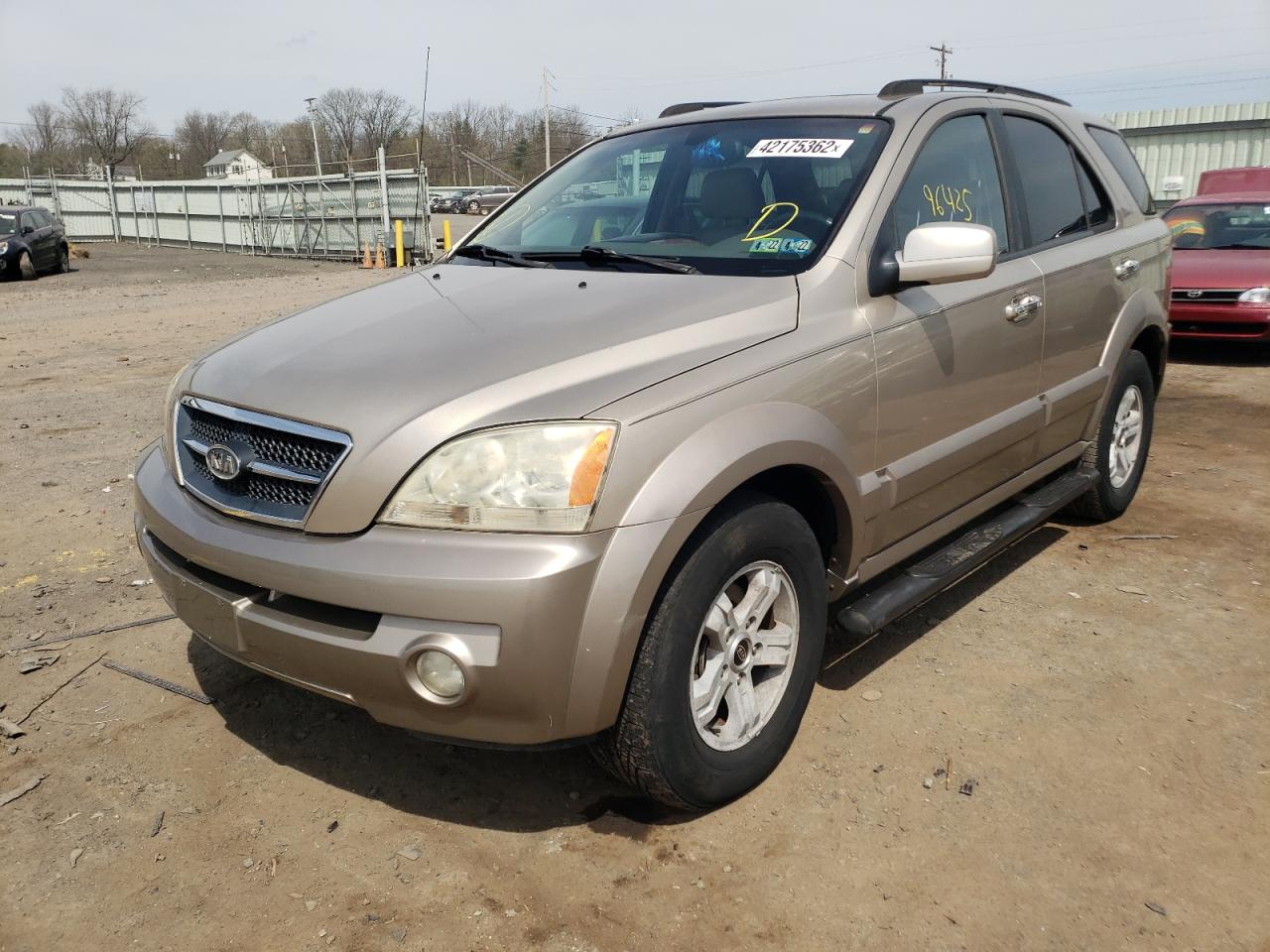 Photo 2 from auction – 2004 KIA SORENTO EX with VIN KNDJC733345268821