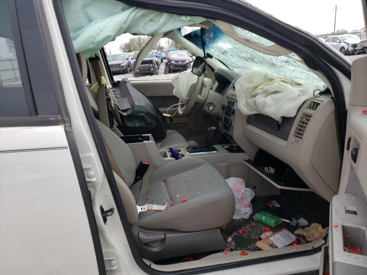 Photo 5 from auction – 2012 FORD ESCAPE XLT with VIN 1FMCU0D75CKC52663