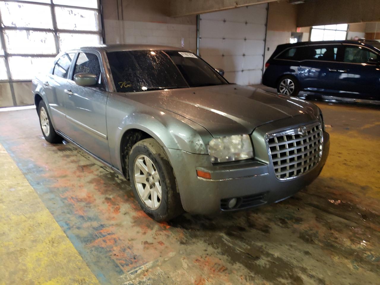 CHRYSLER 300 TOURIN 2007 with VIN 2C3KA53G77H887604 - Photo from auction