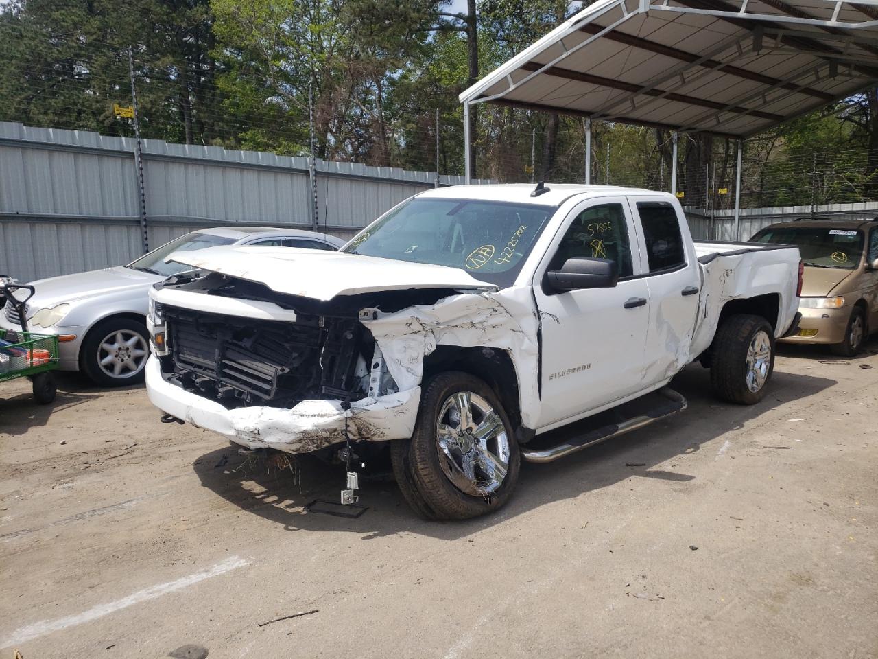 Photo 2 from auction – 2018 CHEVROLET SILVERADO with VIN 1GCRCPECXJZ325889