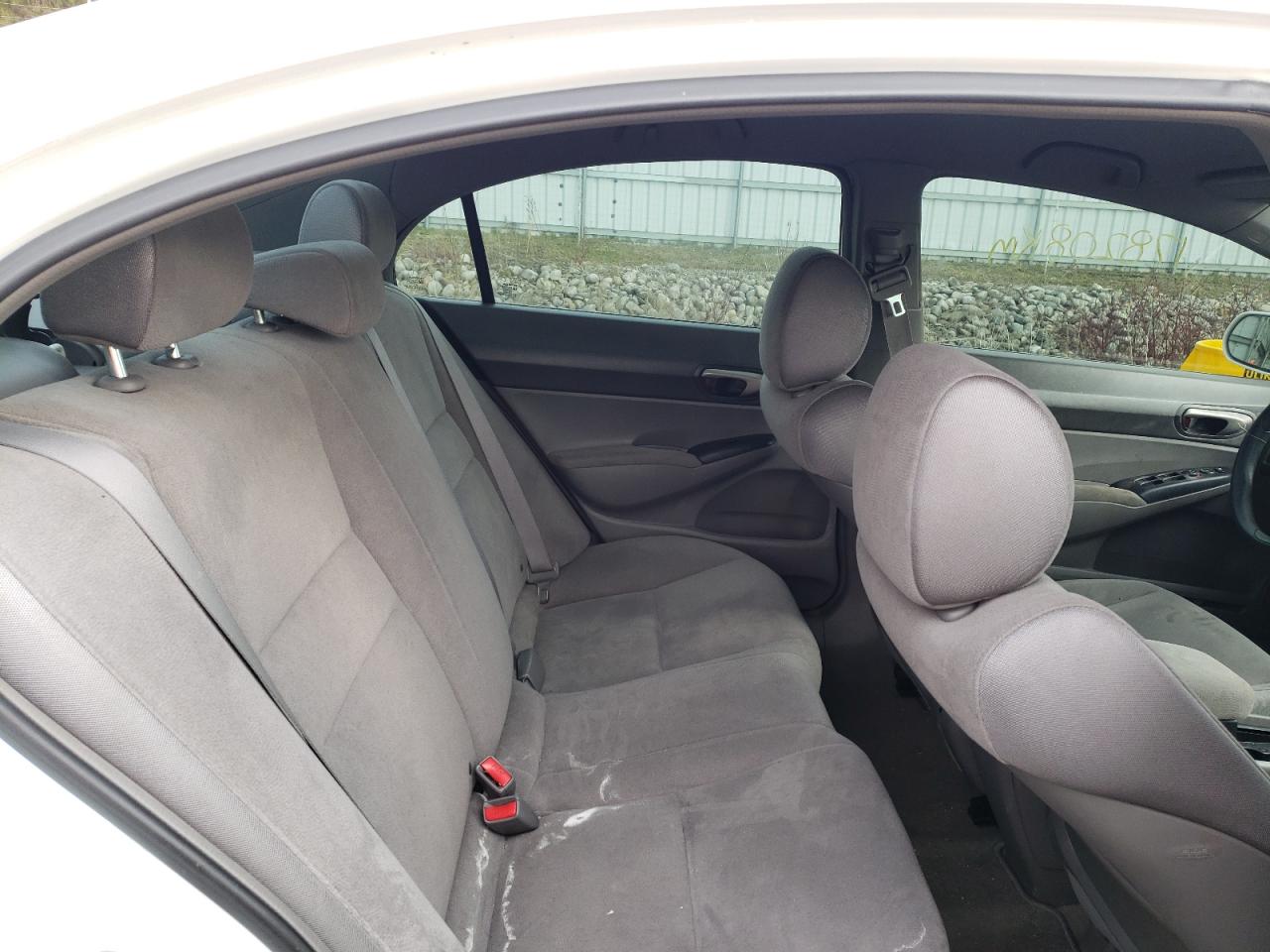 Photo 6 from auction – 2007 HONDA CIVIC LX with VIN 2HGFA16507H101935
