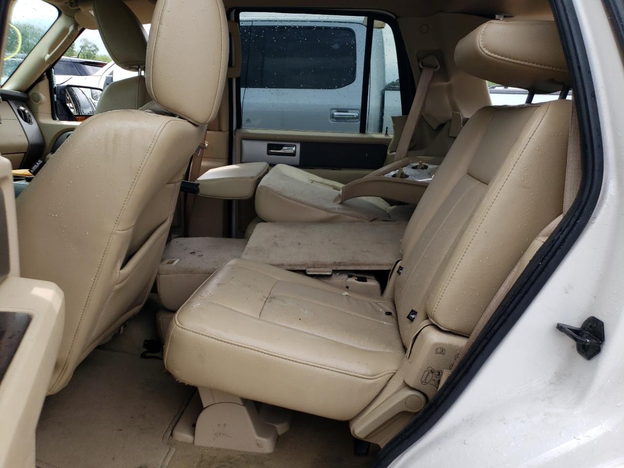 Photo 6 from auction – 2014 FORD EXPEDITION with VIN 1FMJU1H55EEF61640
