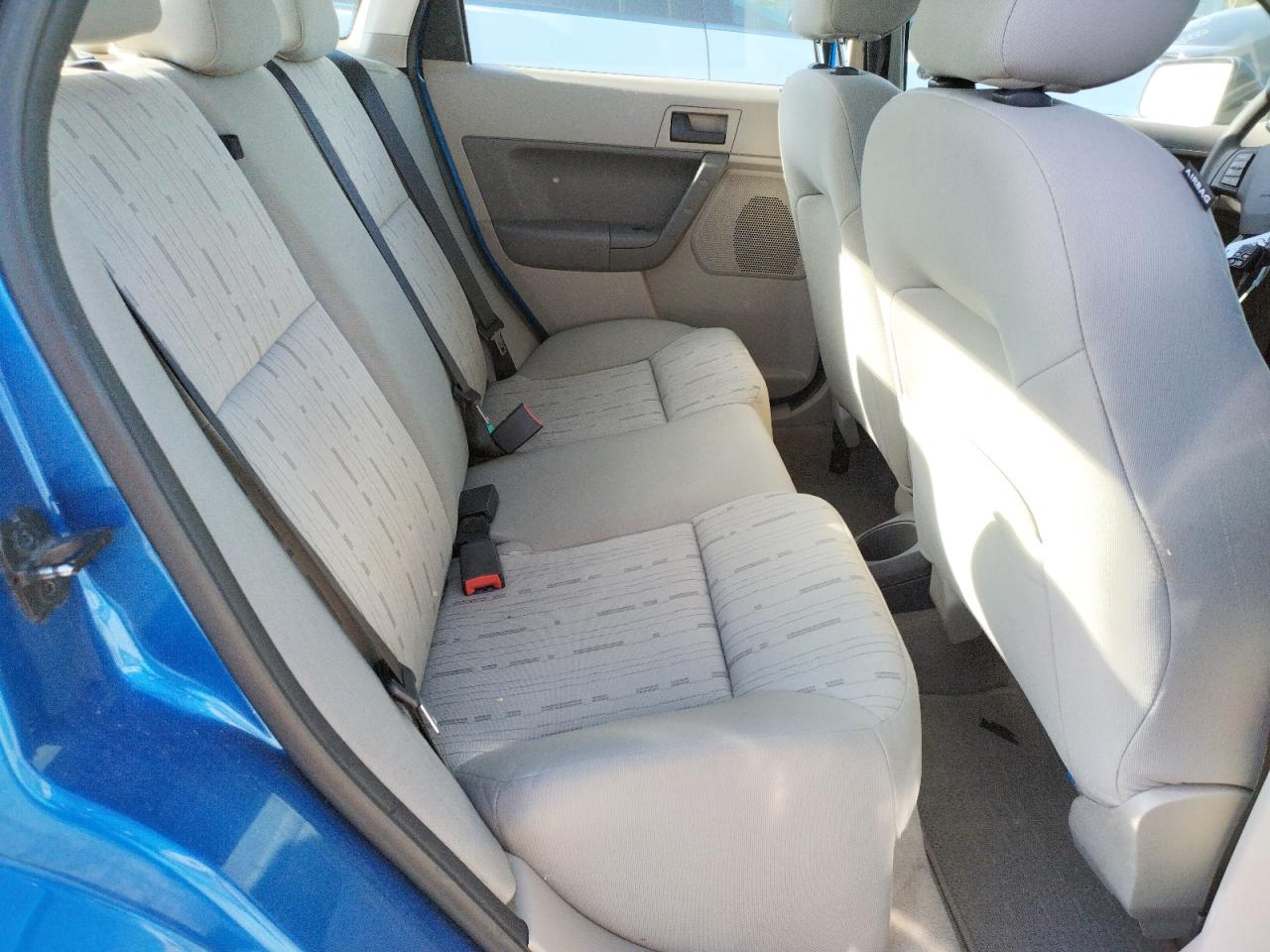 Photo 6 from auction – 2010 FORD FOCUS SE with VIN 1FAHP3FN4AW274017