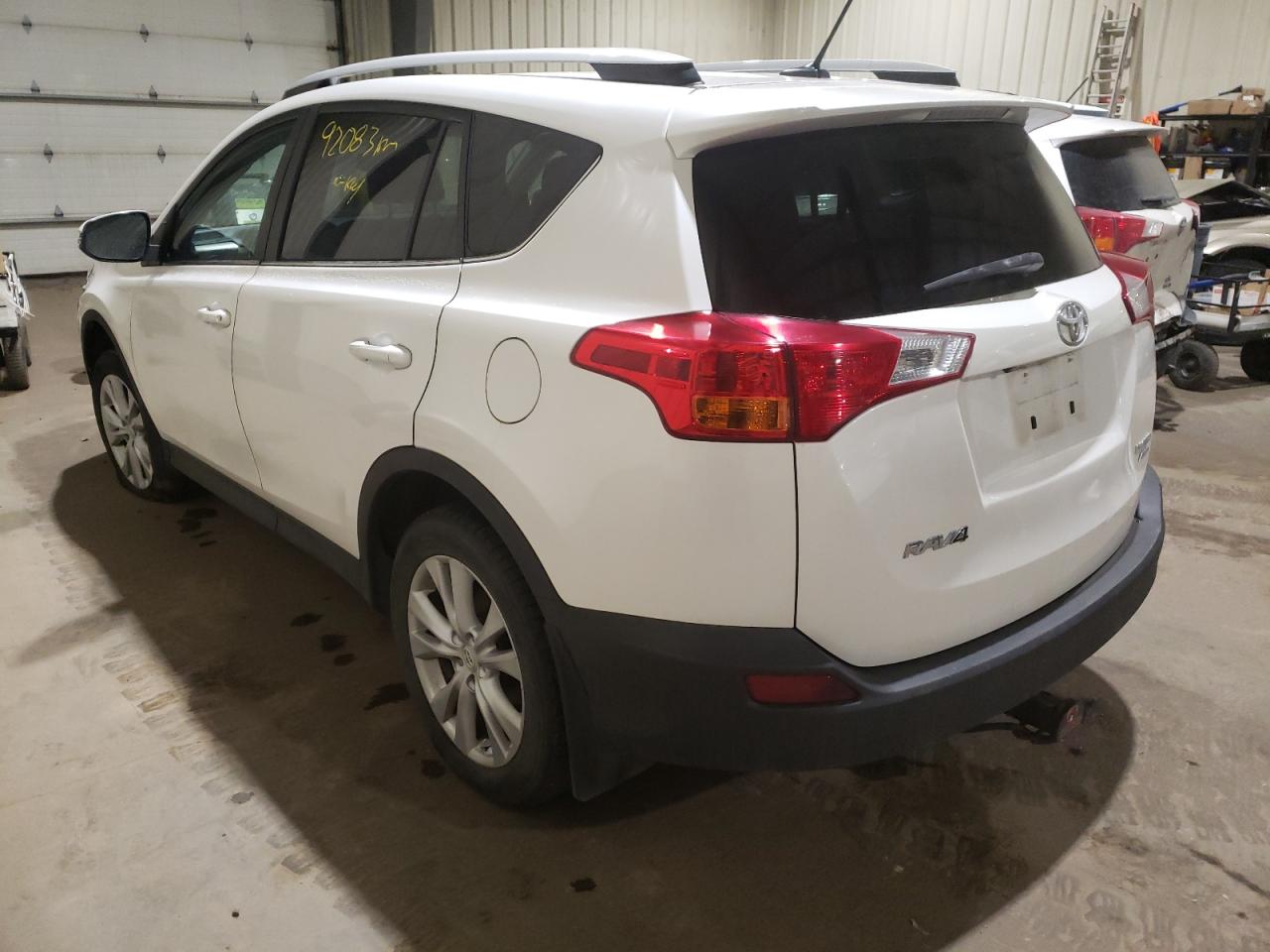 Photo 3 from auction – 2015 TOYOTA RAV4 LIMIT with VIN 2T3DFREV4FW247387