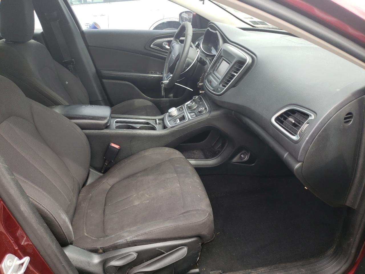Photo 5 from auction – 2015 CHRYSLER 200 LIMITE with VIN 1C3CCCAB2FN628602