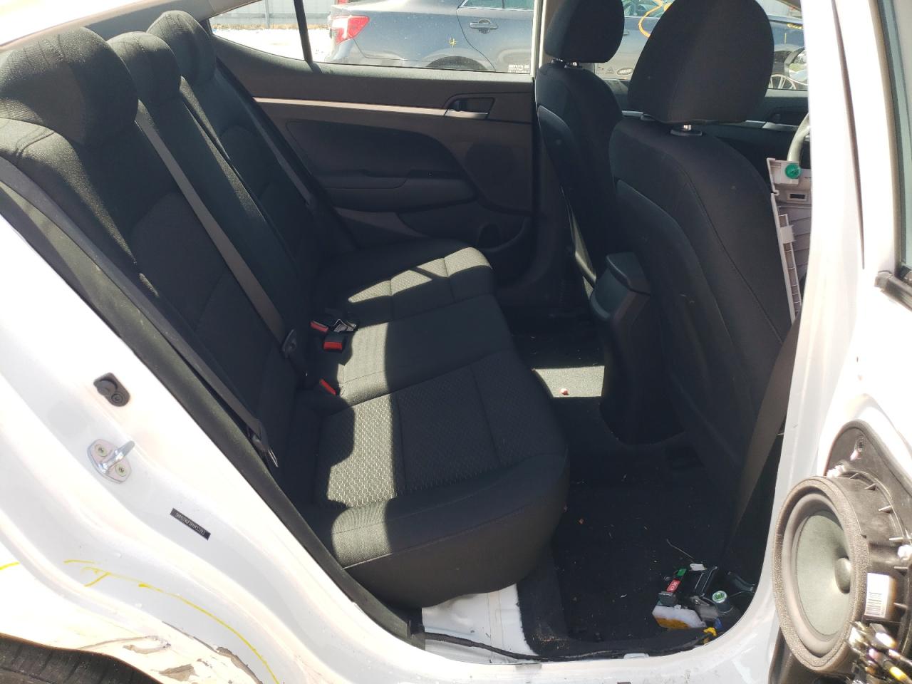 Photo 6 from auction – 2019 HYUNDAI ELANTRA SE with VIN 5NPD74LF2KH433393