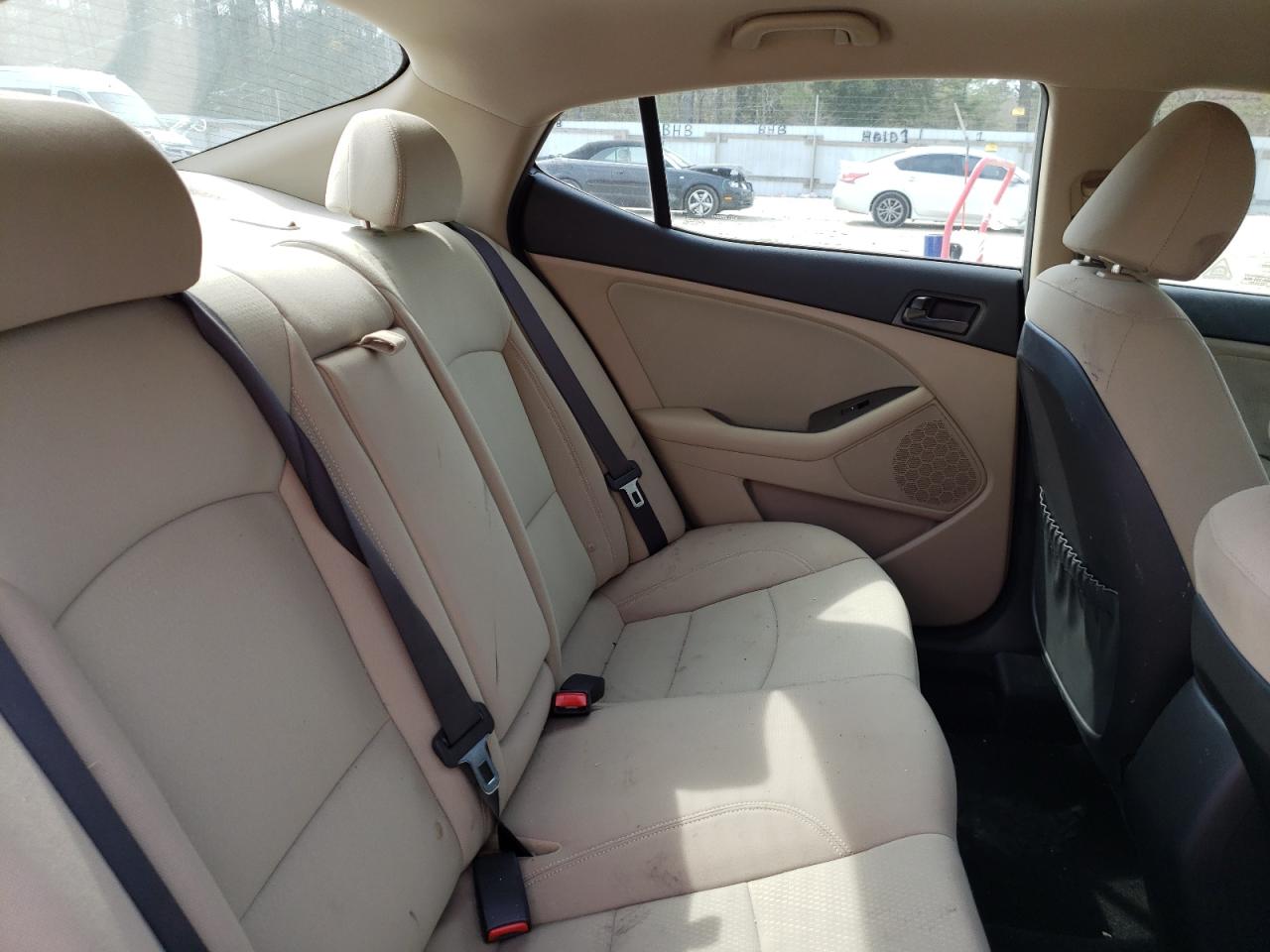 Photo 6 from auction – 2015 KIA OPTIMA LX with VIN KNAGM4A7XF5584535