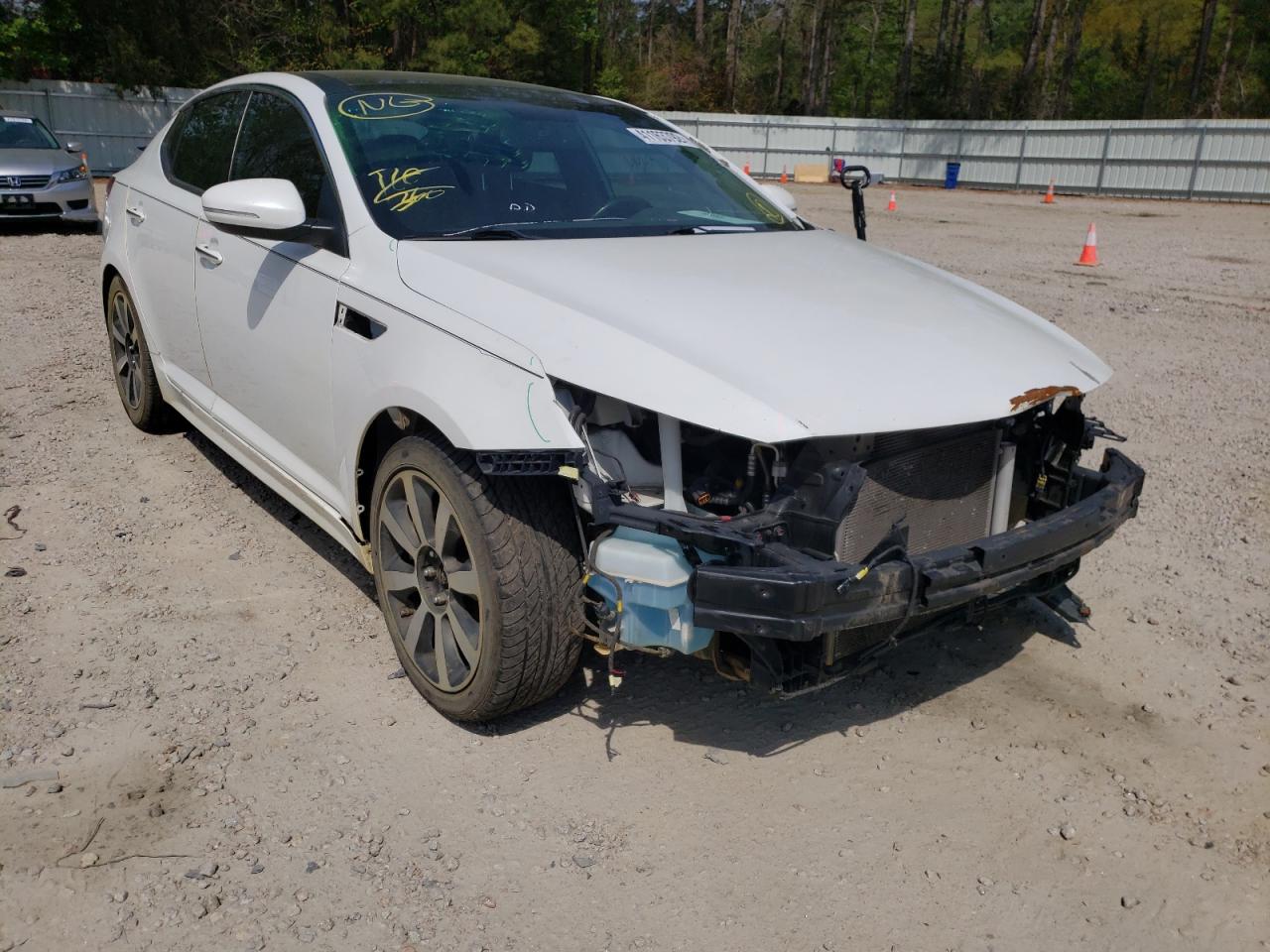 KIA OPTIMA SX 2013 with VIN 5XXGR4A67DG126911 - Photo from auction