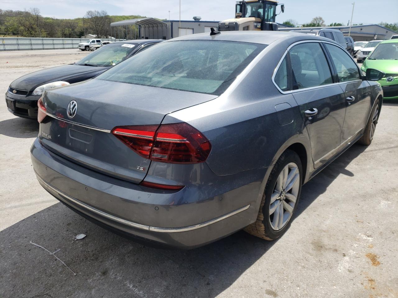Photo 4 from auction – 2017 VOLKSWAGEN PASSAT SEL with VIN 1VWCT7A39HC051672