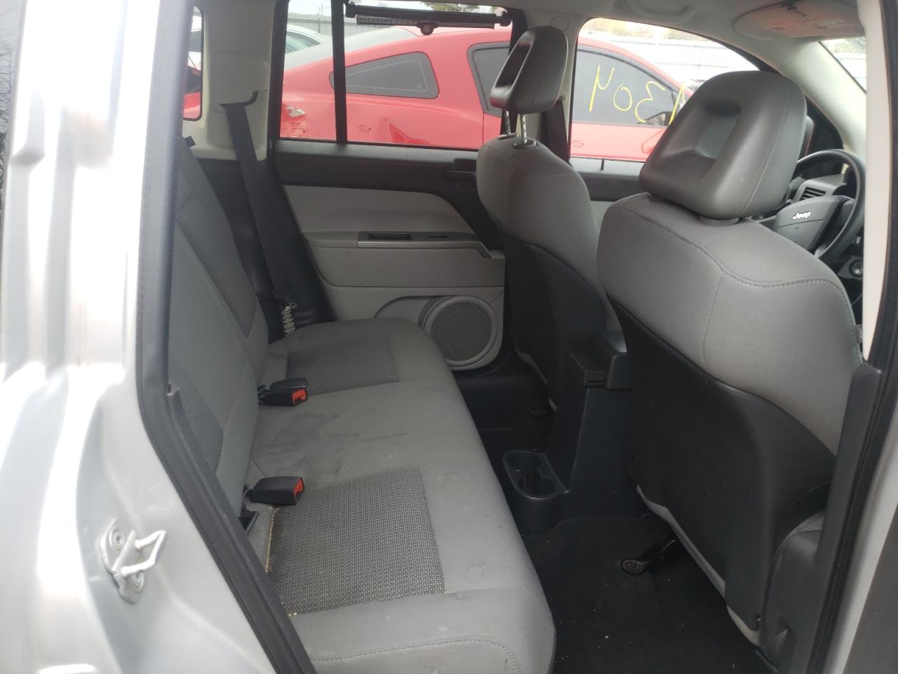 Photo 6 from auction – 2007 JEEP COMPASS with VIN 1J8FT47W27D124088
