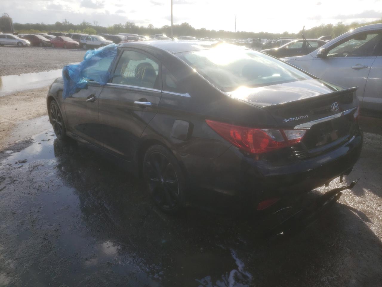 Photo 3 from auction – 2014 HYUNDAI SONATA SE with VIN 5NPEC4AC1EH880892