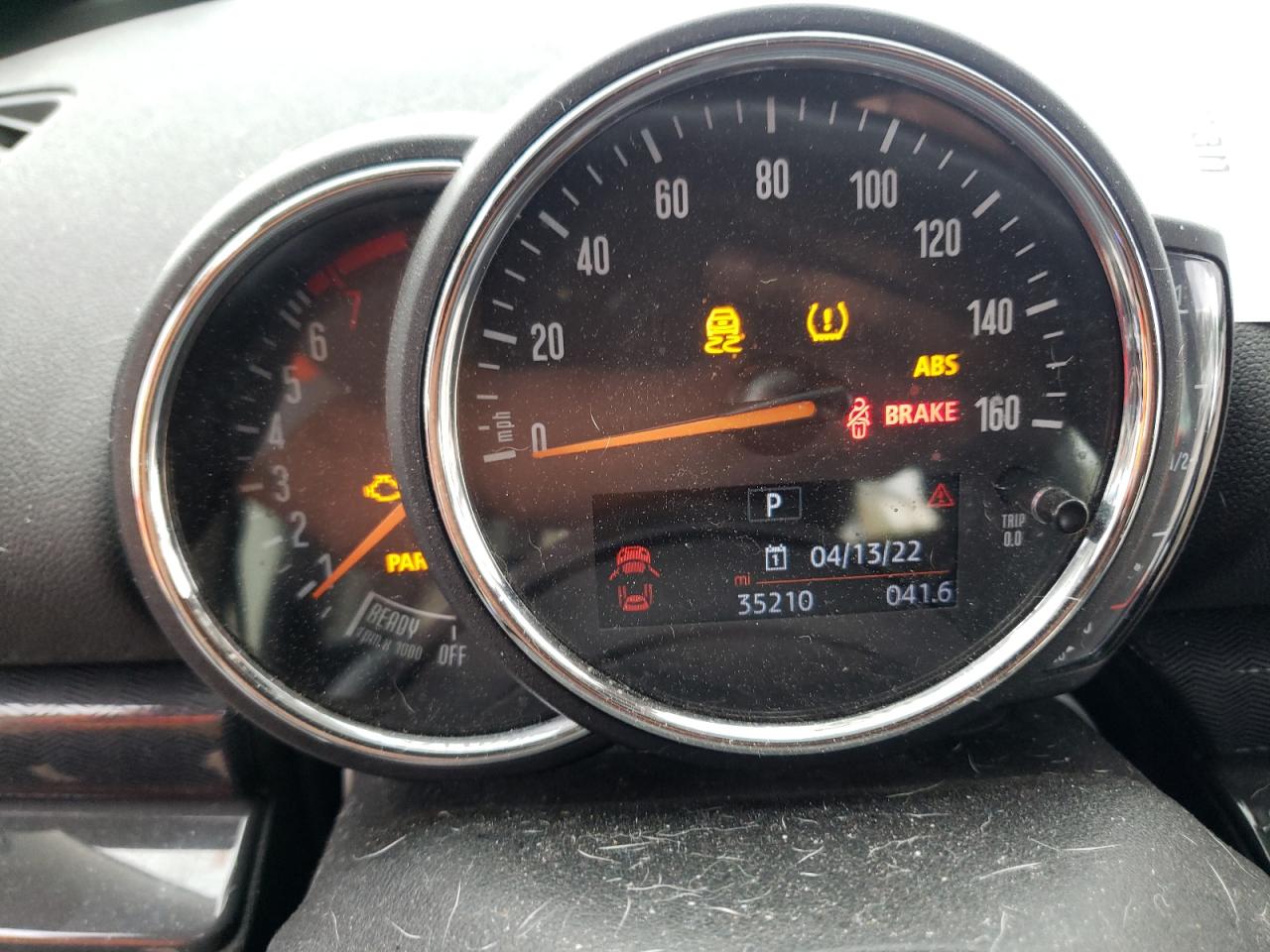 Photo 8 from auction – 2018 MINI COOPER CLU with VIN WMWLN5C55J2E34312