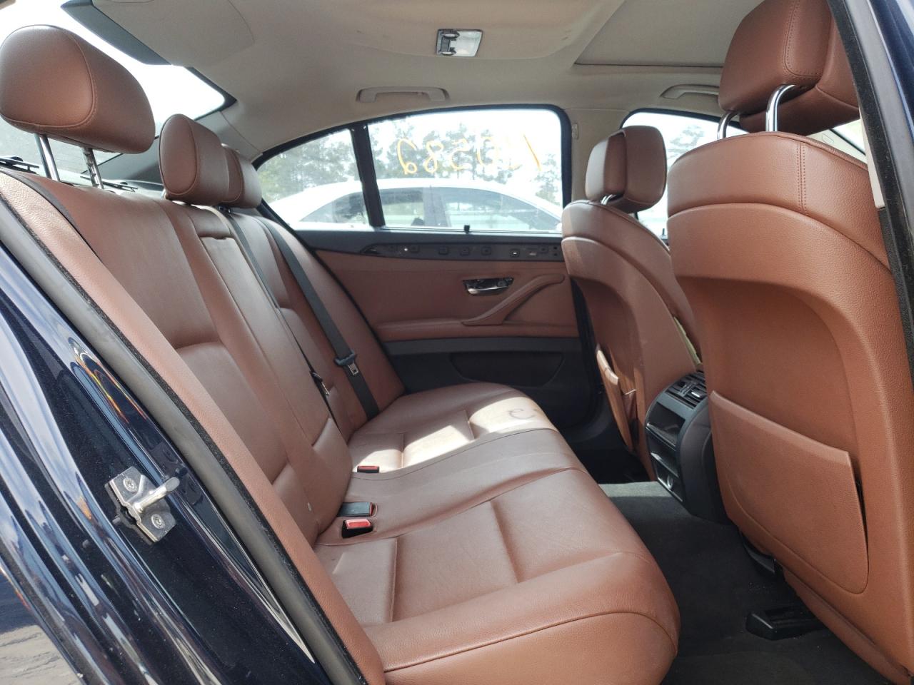 Photo 6 from auction – 2011 BMW 528 I with VIN WBAFR1C50BC738196