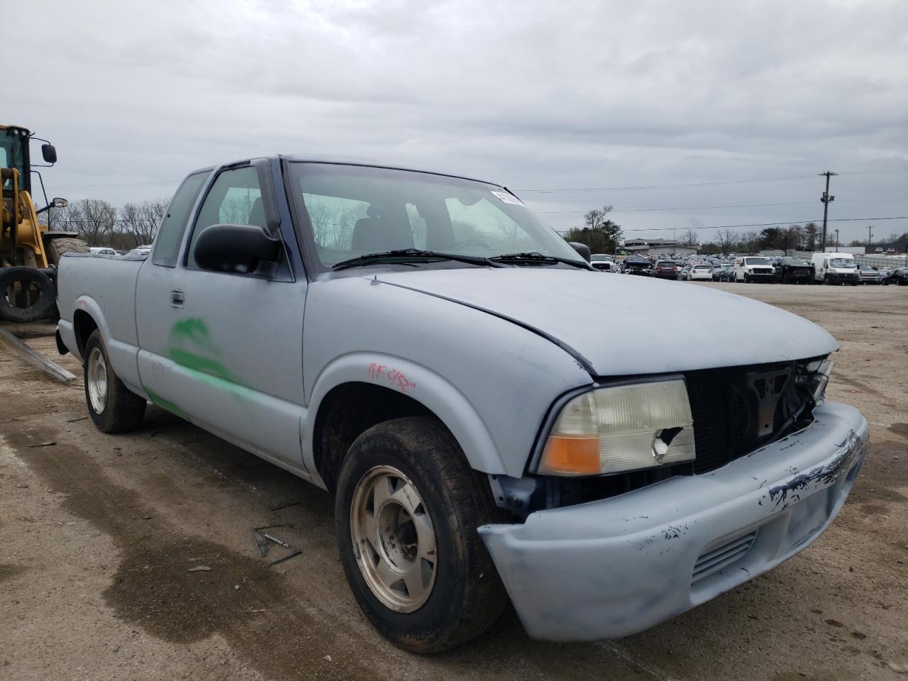 GMC SONOMA 2003 with VIN 1GTCS19X238246681 - Photo from auction