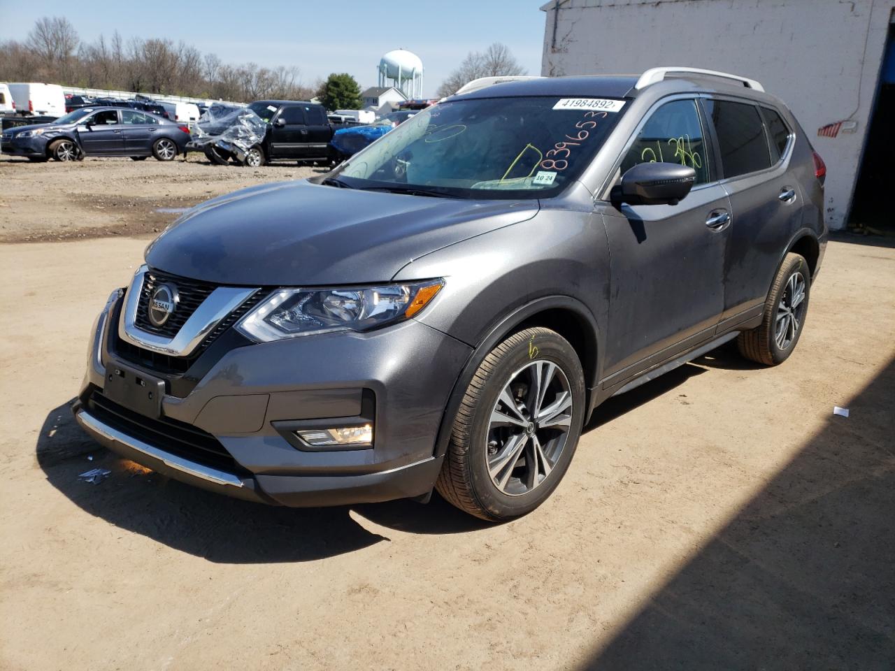 Photo 2 from auction – 2019 NISSAN ROGUE S with VIN 5N1AT2MV5KC839653